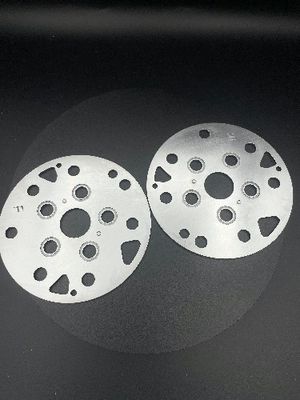 すべてのサイズおよび指定は部品を押す受諾可能なカスタマイズされた自動車部品である