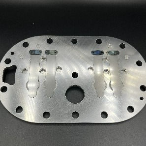 ビッツァー 2CESシリーズ 半密封圧縮機用のバルブプレート組成 - モデル 2CES-3Y,2CES-4Y,2CES-3,2CES-4-40S